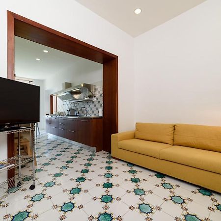 Amalfi Coast Family Luxury Suite Vietri Eksteriør bilde