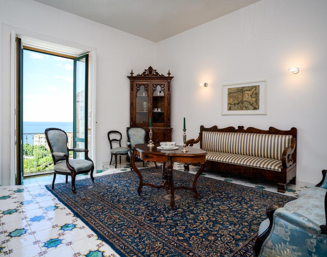 Amalfi Coast Family Luxury Suite Vietri Eksteriør bilde