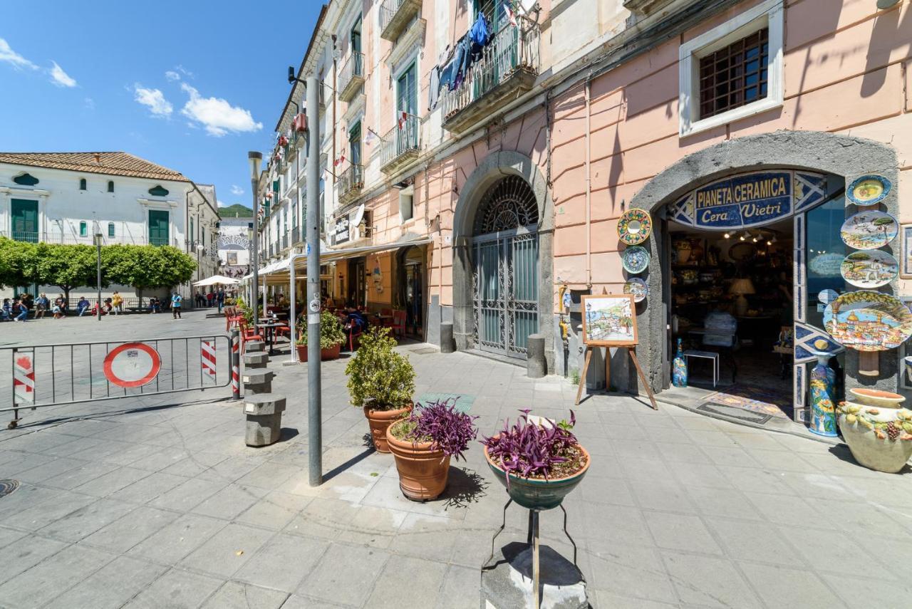 Amalfi Coast Family Luxury Suite Vietri Eksteriør bilde