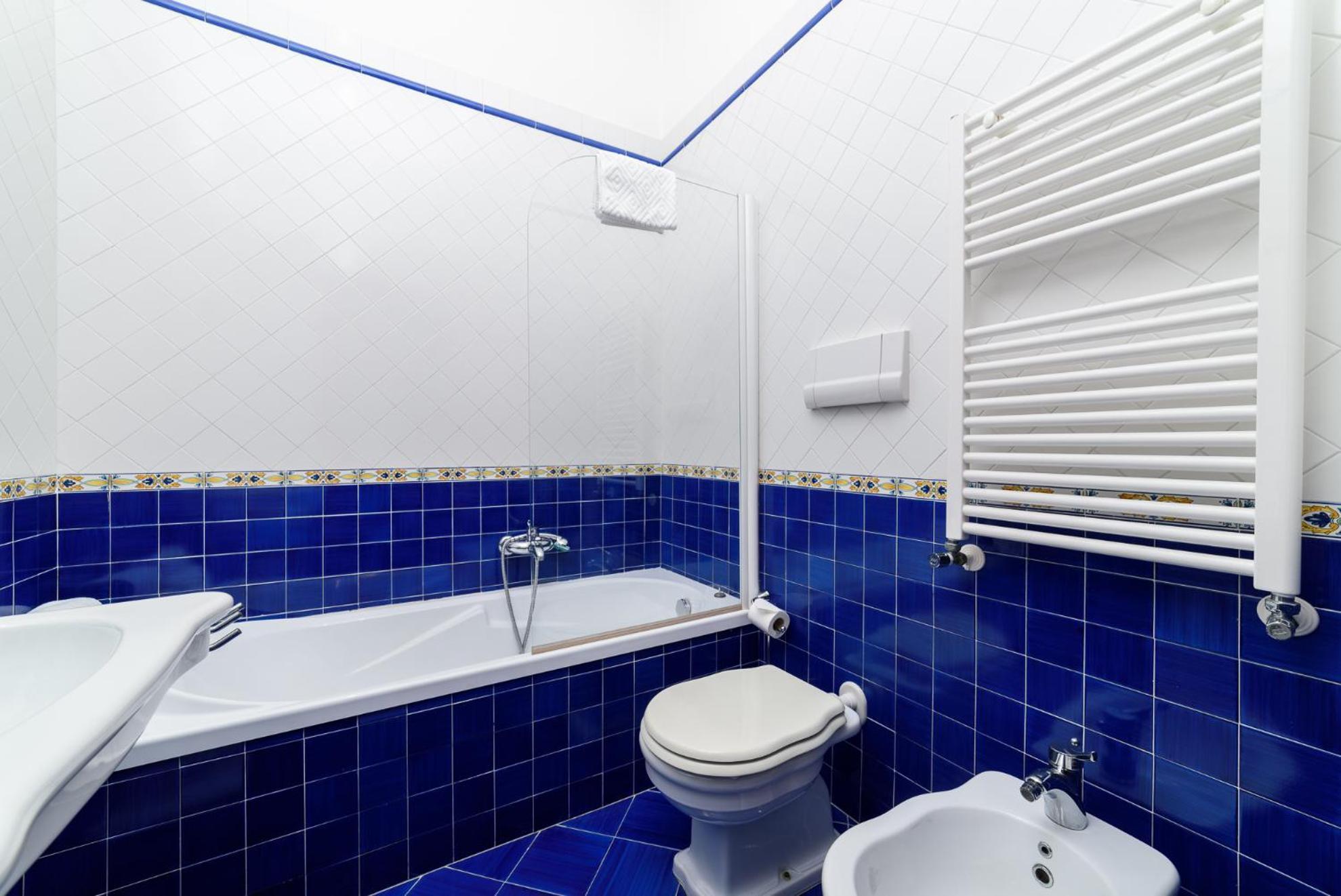 Amalfi Coast Family Luxury Suite Vietri Eksteriør bilde