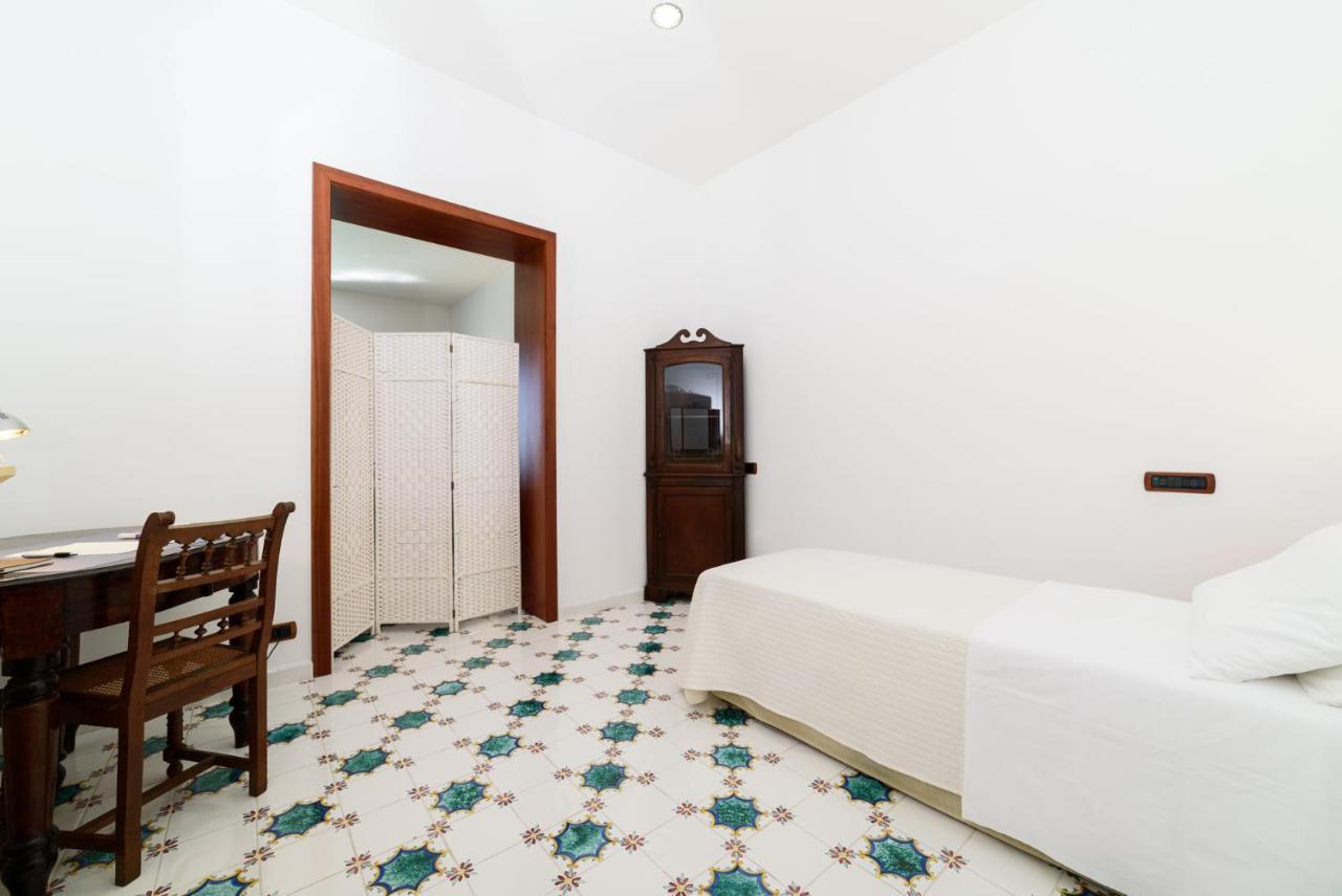 Amalfi Coast Family Luxury Suite Vietri Eksteriør bilde