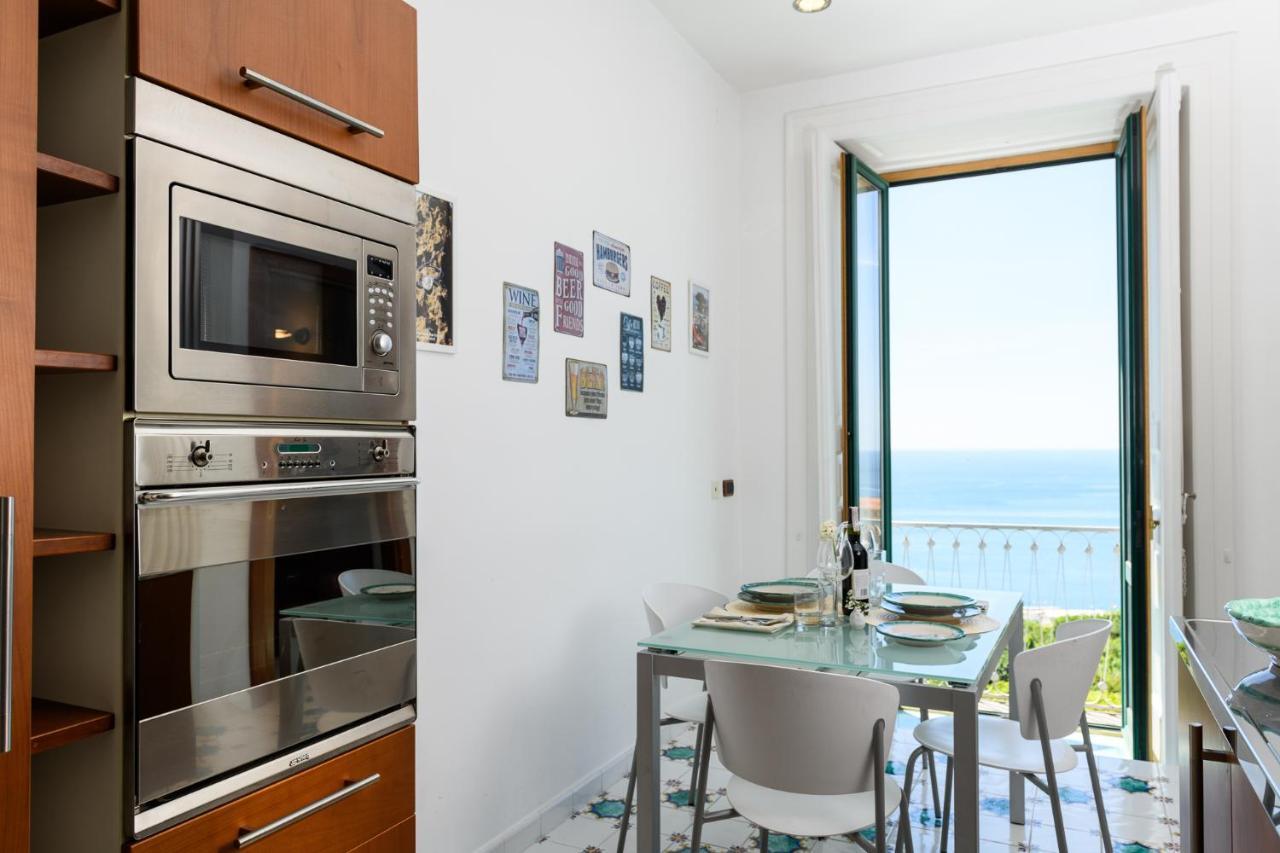 Amalfi Coast Family Luxury Suite Vietri Eksteriør bilde
